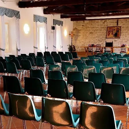 Domus Ecclesiae 2*
